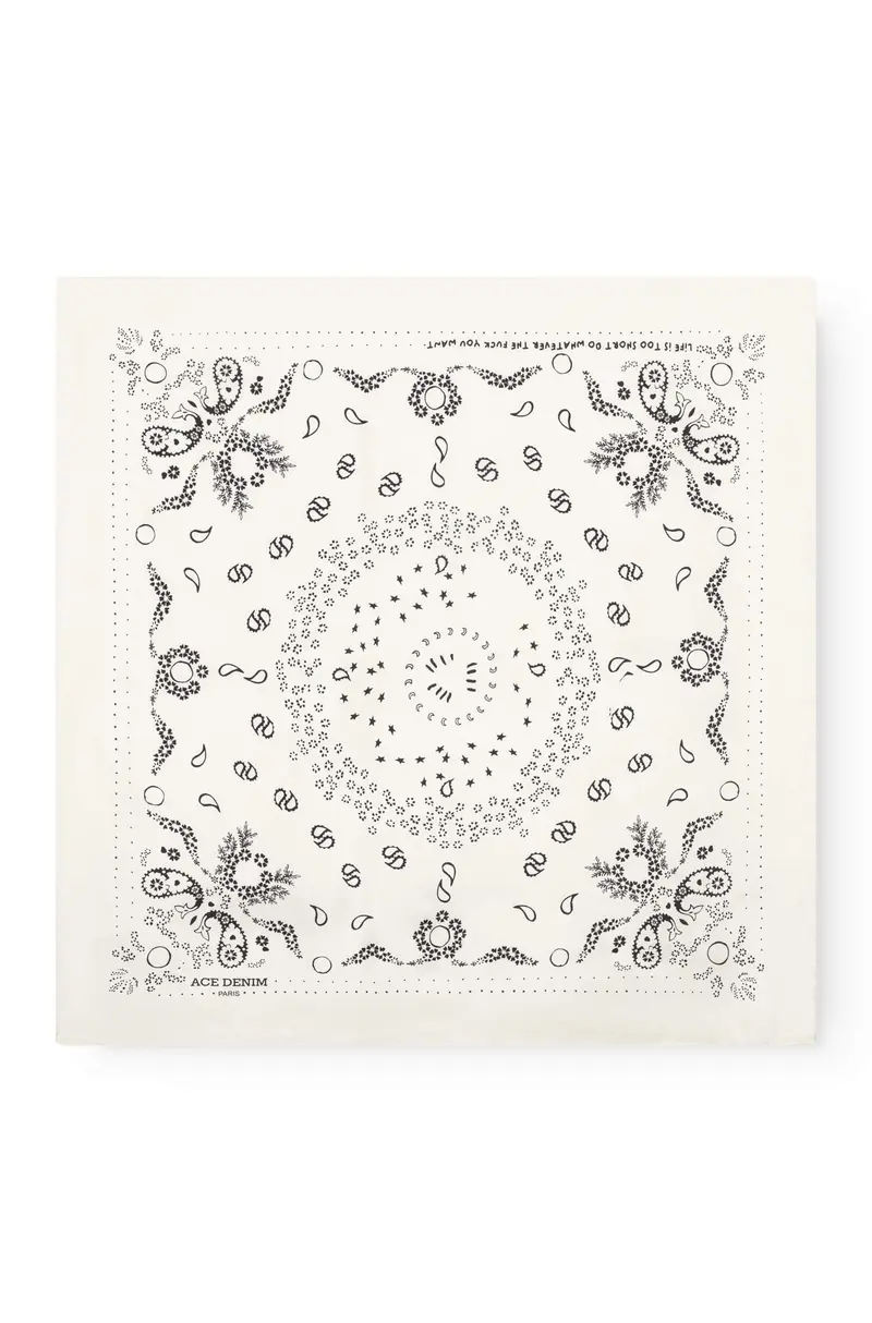 AD 400 - Carré en Soie Blanc