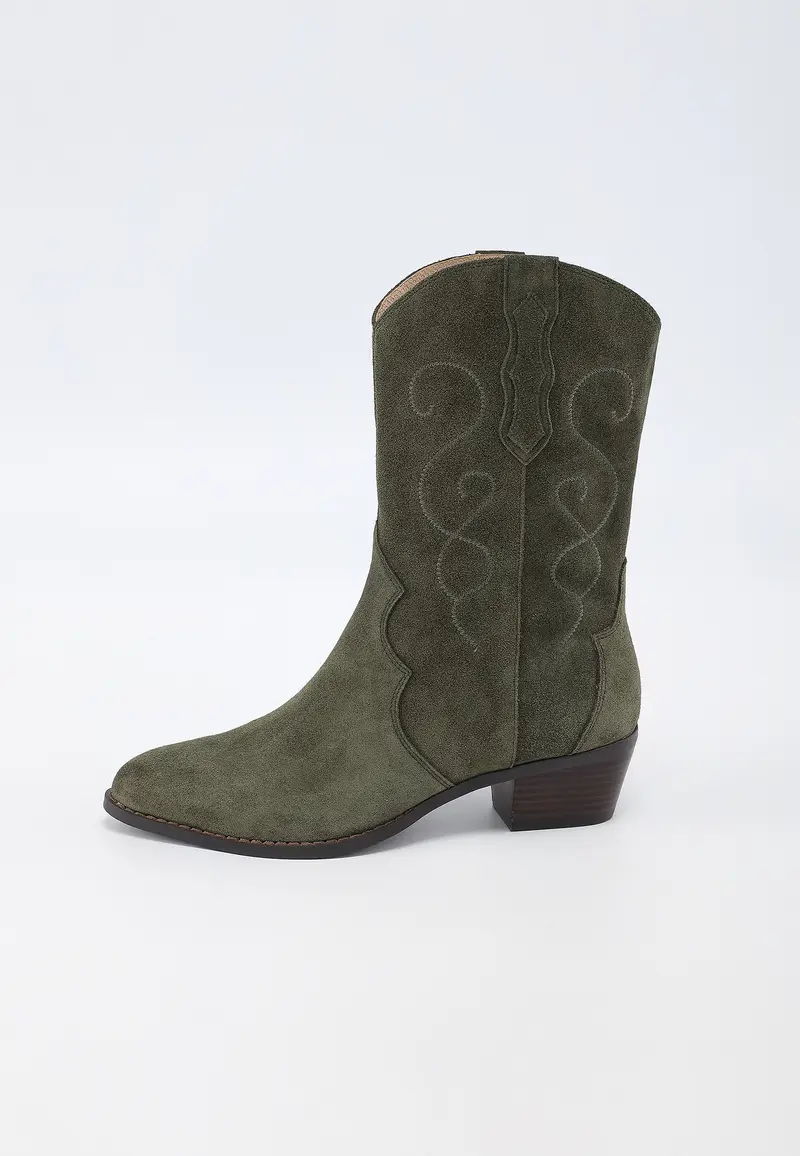 AJISAI - Bottines Santiags en Cuir Kaki