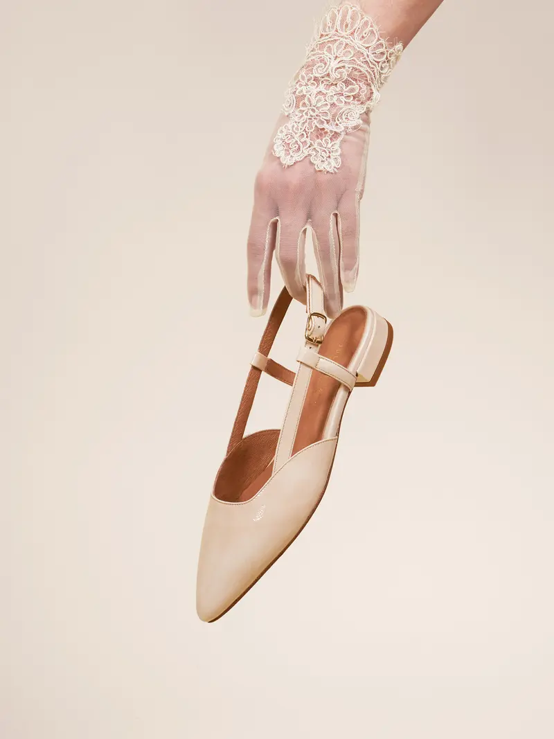 Ballerines slingback cuir vernis crème