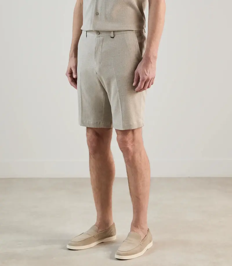 Bermuda à taille élastiquée beige