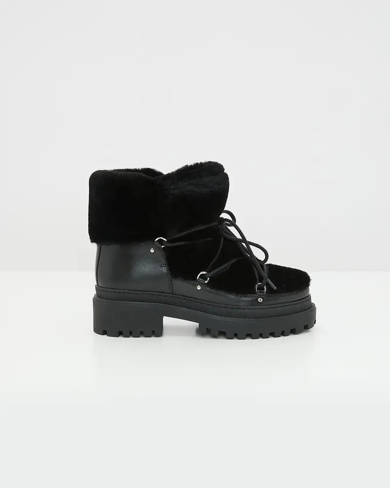 Boots lacées mi-hautes en peau lainée