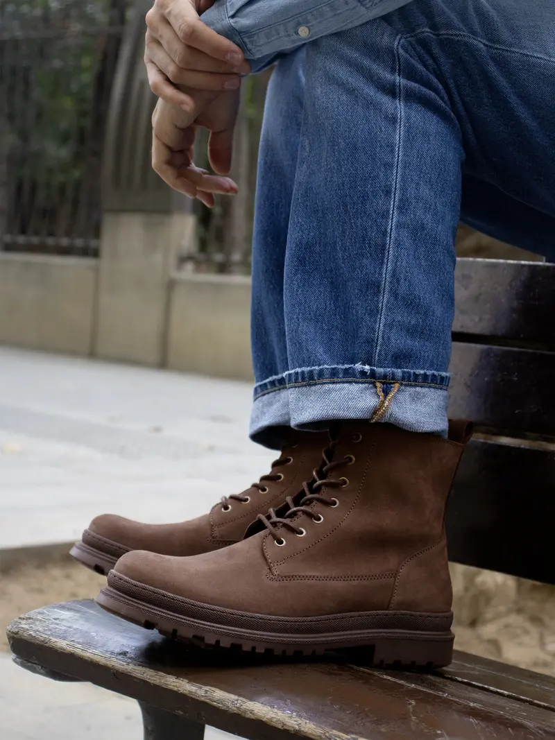 Boots lacet cuir nubuck marron