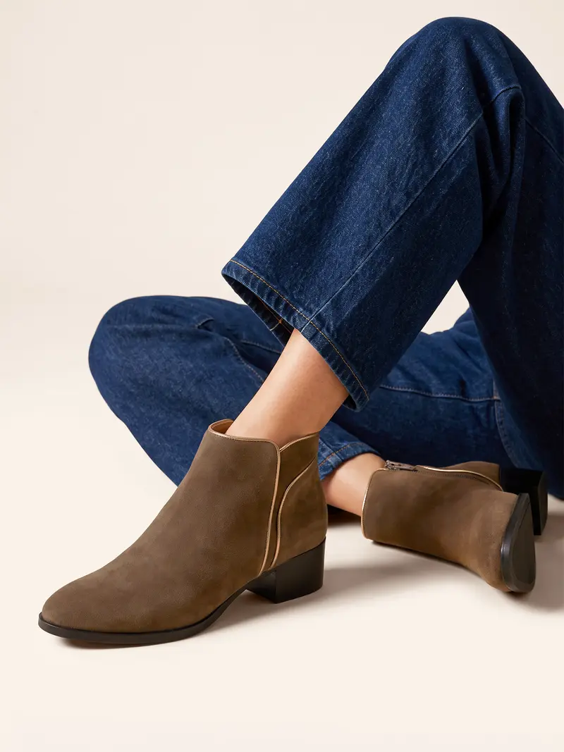 Bottines moyen talon cuir daim marron