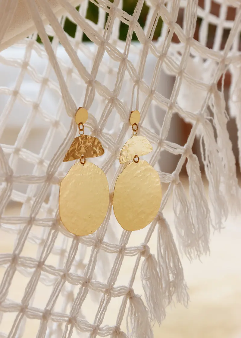 Boucles d'oreilles martelées dorées