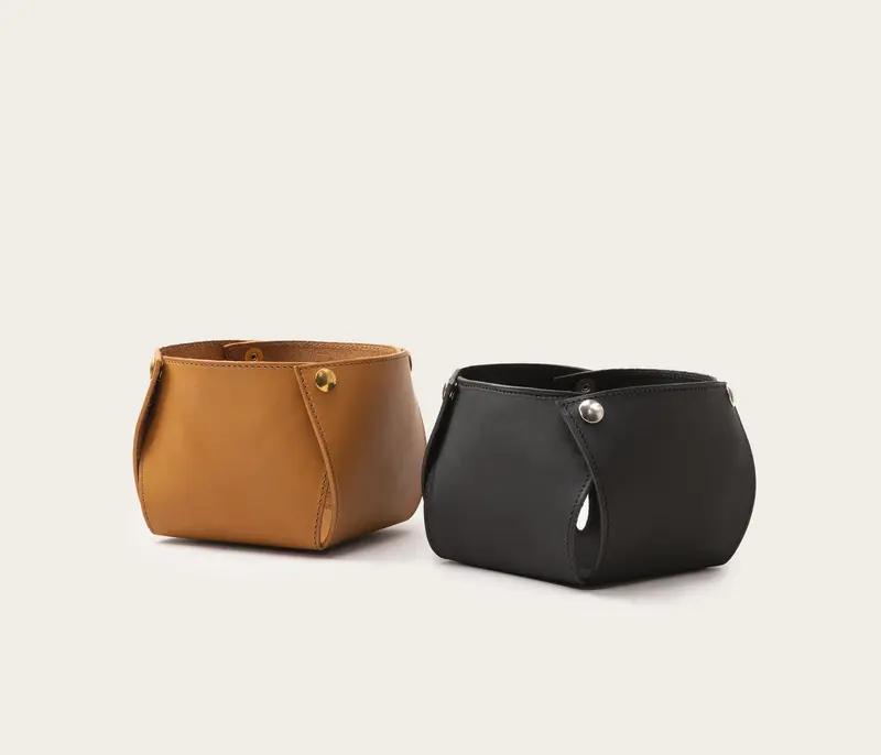 Cache pot en cuir
