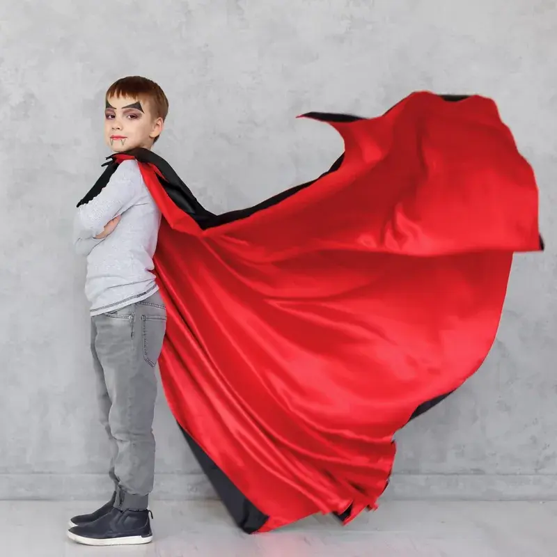 Cape de vampire pour Halloween