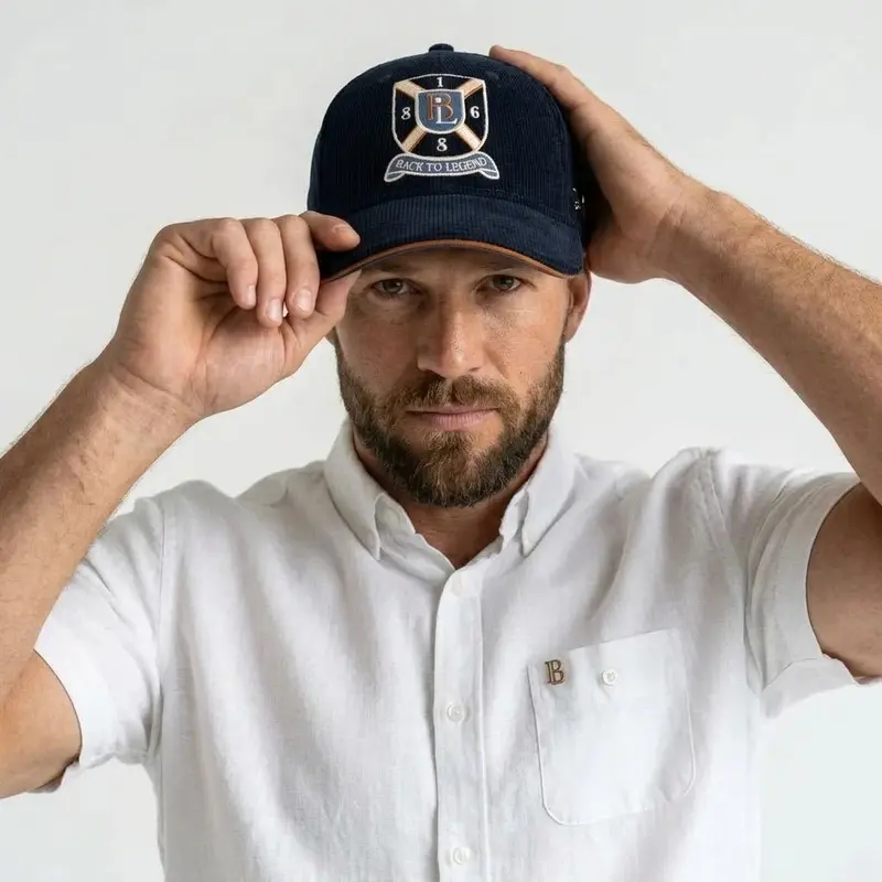 Casquette bleu marine en velours