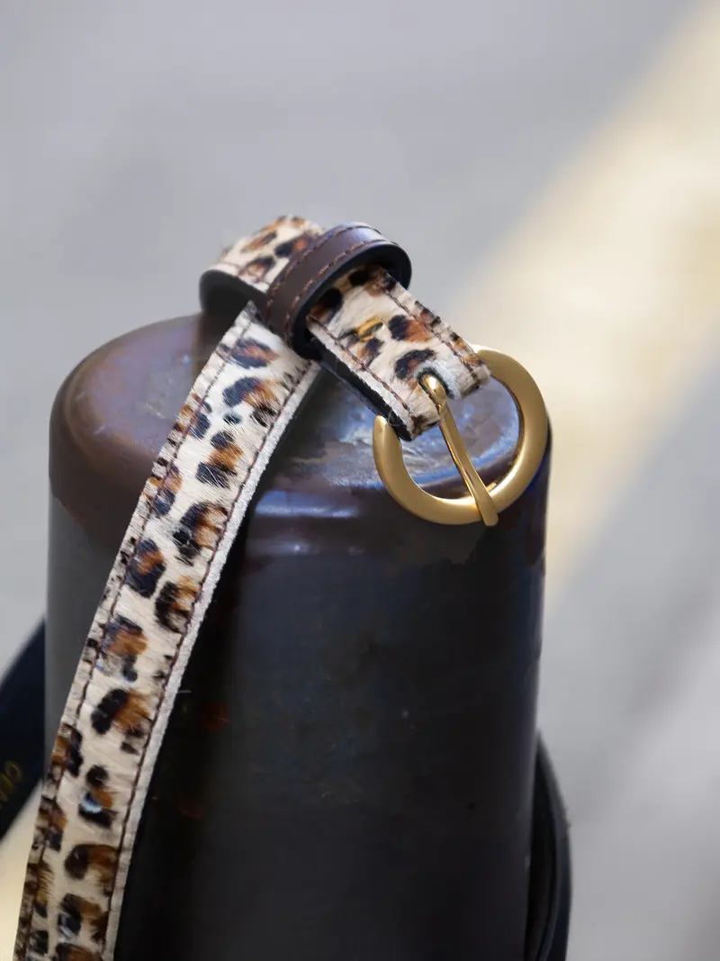 Ceinture boucle d'or cuir léopard
