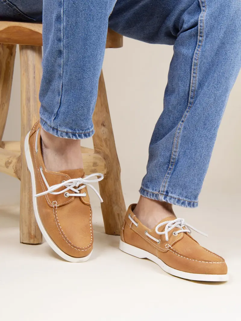 Chaussures bateau cuir cognac