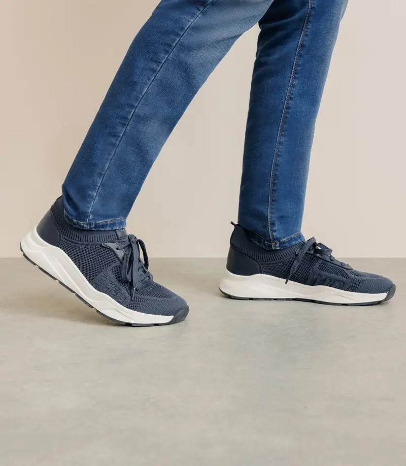 Chaussures sneakers en maille marine