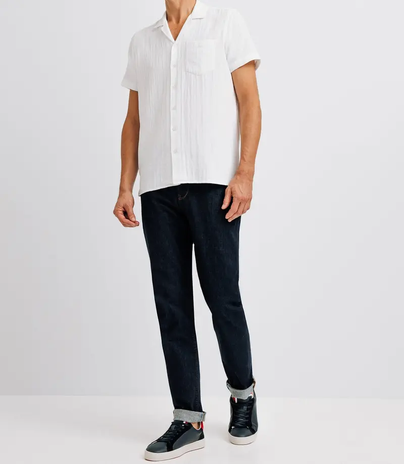 Chemise casual coupe fit blanche