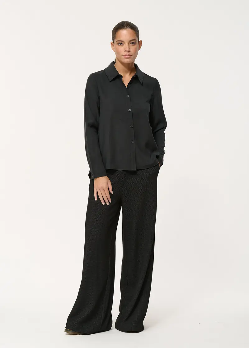 Chemise droite noire en cupro