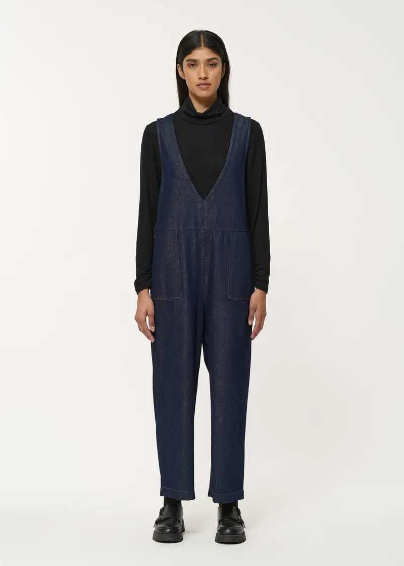 Combinaison bleu denim cropped et encolure V