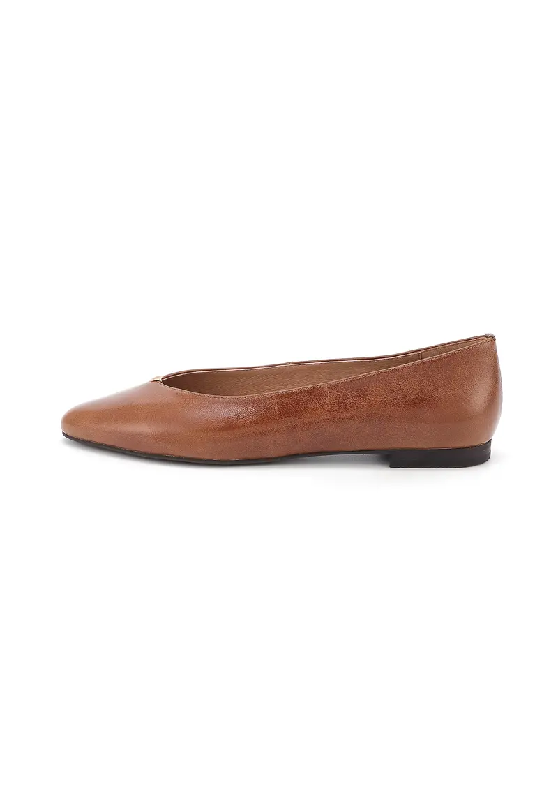 COOPER - Ballerines Élégantes en Cuir Décolleté V Cognac