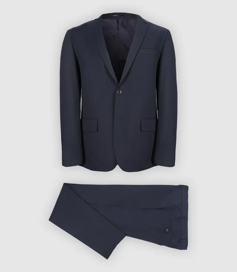 Costume bleu marine