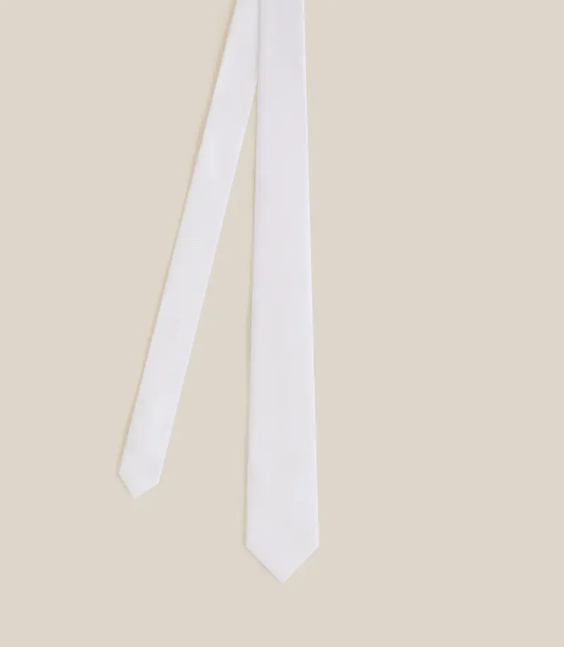 Cravate en tissu blanche