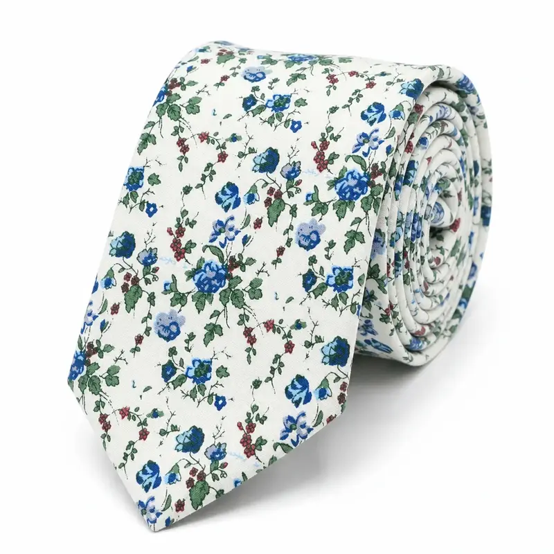 Cravate Liberty blanc petites fleurs bleues coton