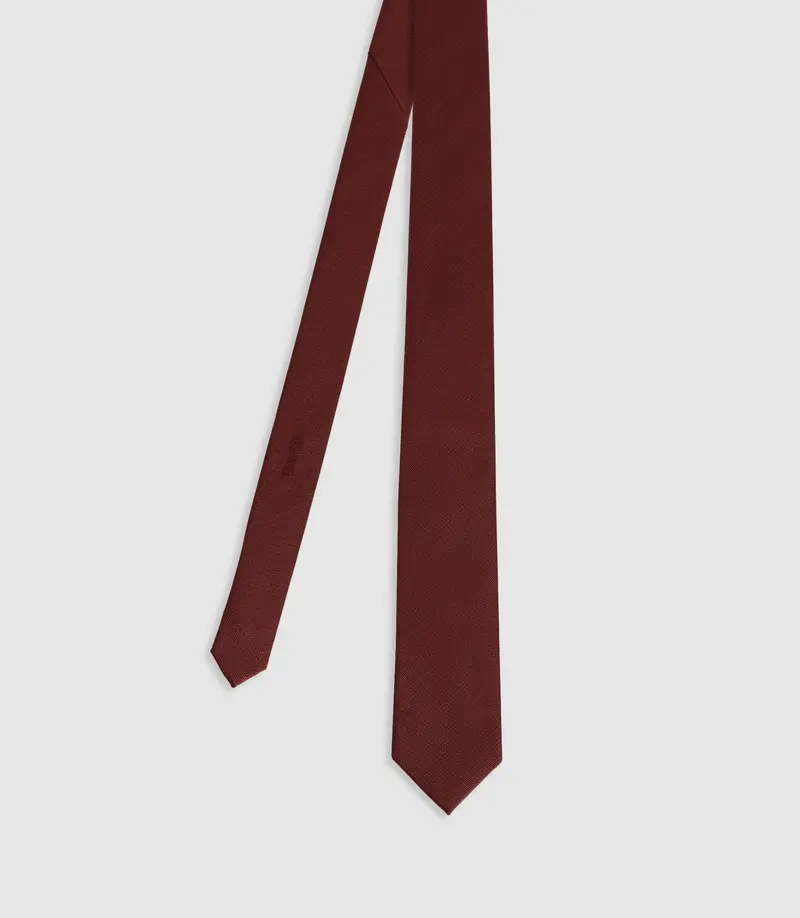 Cravate unie bordeaux