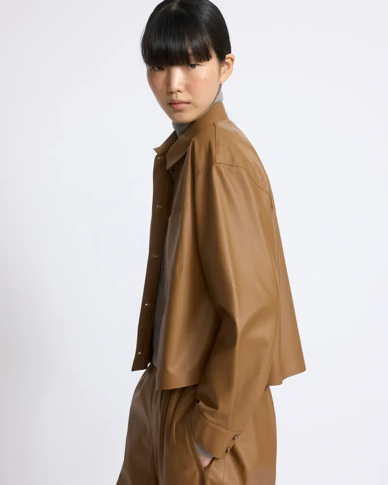 Cropped shirt in fine lamb leather
