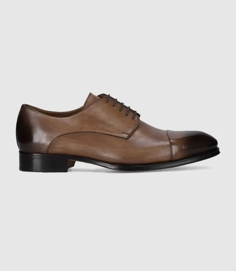 Derby couture en cuir marron clair