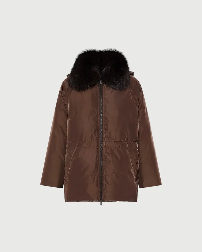 Doudoune cape en tissu technique et col amovible en renard