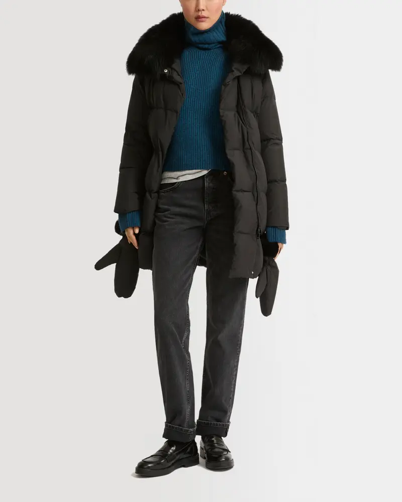 Doudoune ceinturée en tissu technique imperméable avec fourrure de renard et lapin