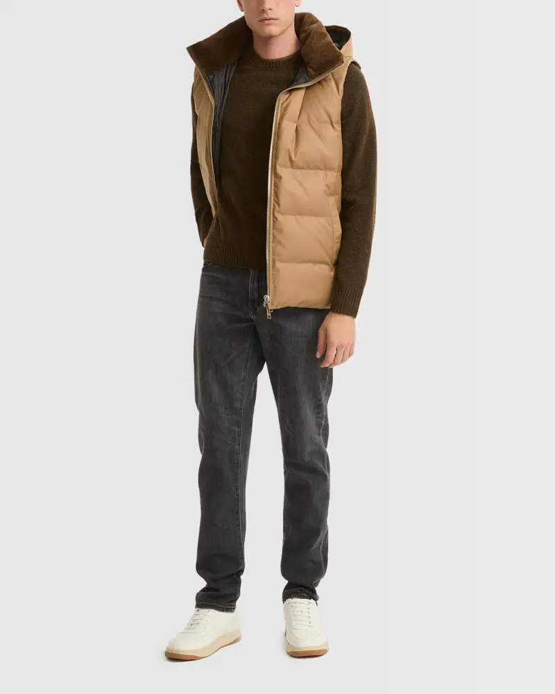 Down Gilet made with waterproof fabric with mink fur trim