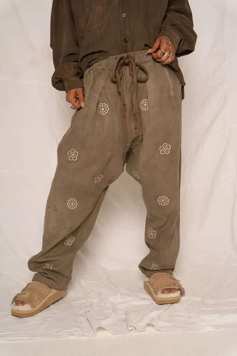 Dr Collectors P61 Chino Kusama Embroidery Grey Volcano