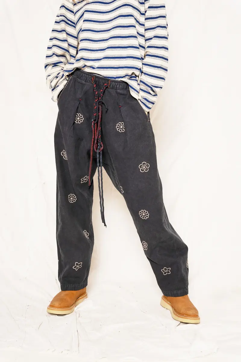 Dr Collectors P61 Chino Kusama Embroidery Sulfur Black