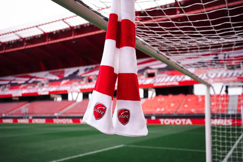 ÉCHARPE ROUGE ET BLANCHE VAFC