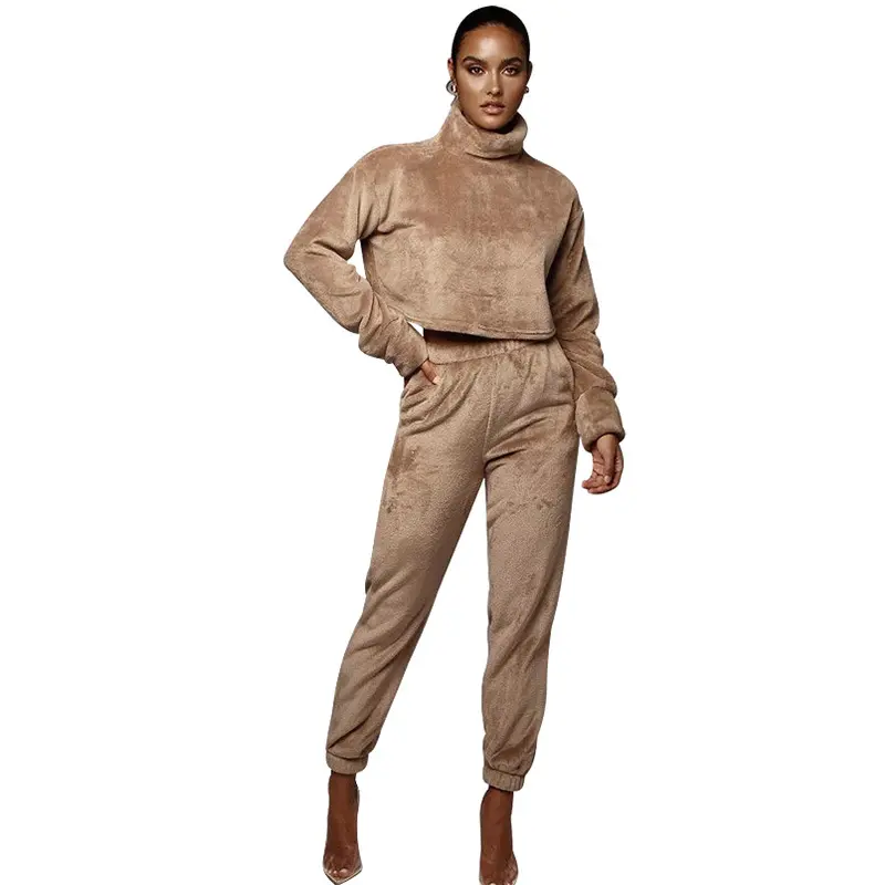 Ensemble de sport femme veste et pantalon en tissu velouté