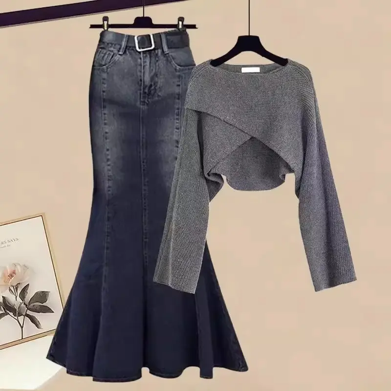 Ensemble femme avec haut à manches longues et jupe sirène