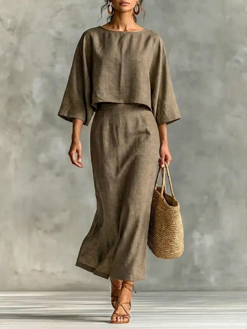 Ensemble femme avec haut ample et jupe midi taille haute