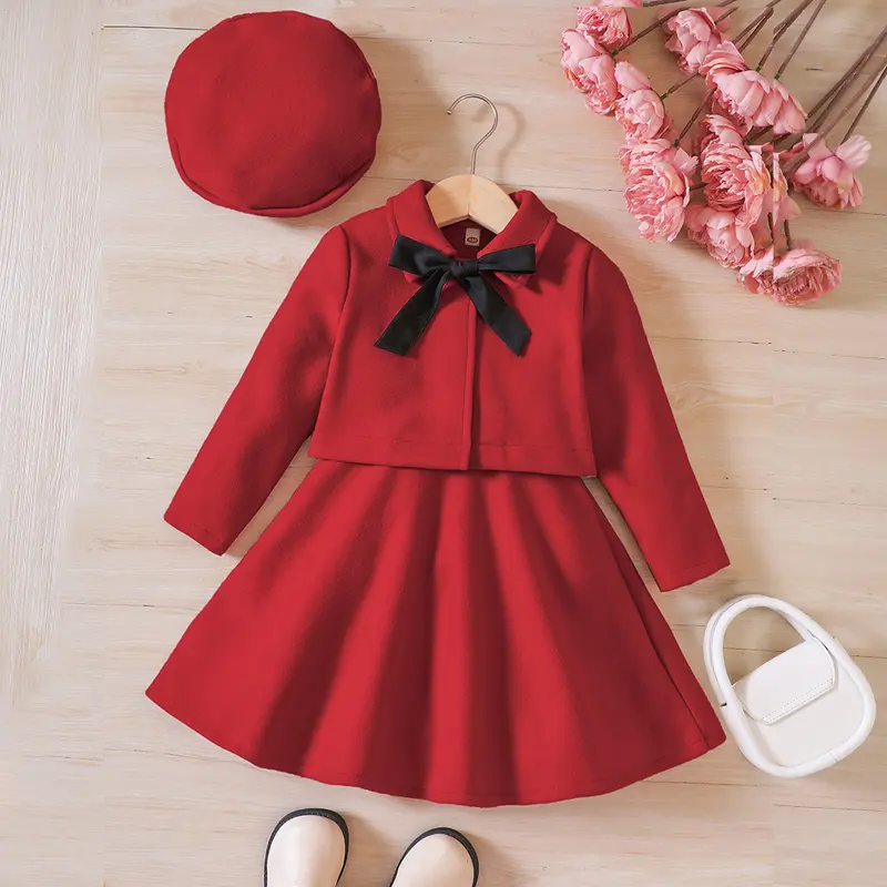 Ensemble fille manteau à nœud et robe sans manches