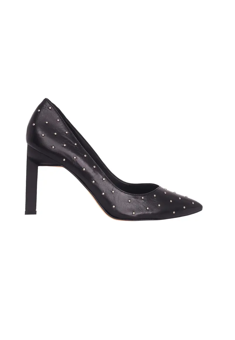 Escarpins Cuir Brossé Callisia Clouté — Mangárá