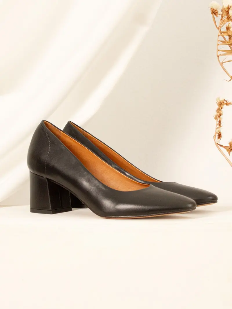Escarpins rétro cuir noir