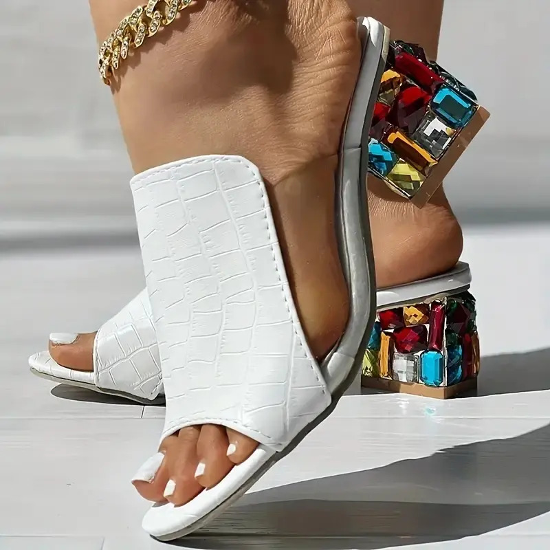 Femmes sandales en cristal 2024 nouveau printemps été sandales à bout ouvert talons carrés plage mode sandales femmes Sandalias De Mujer