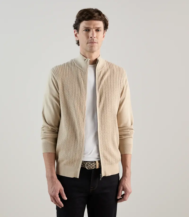 Gilet zippé en maille torsadée beige