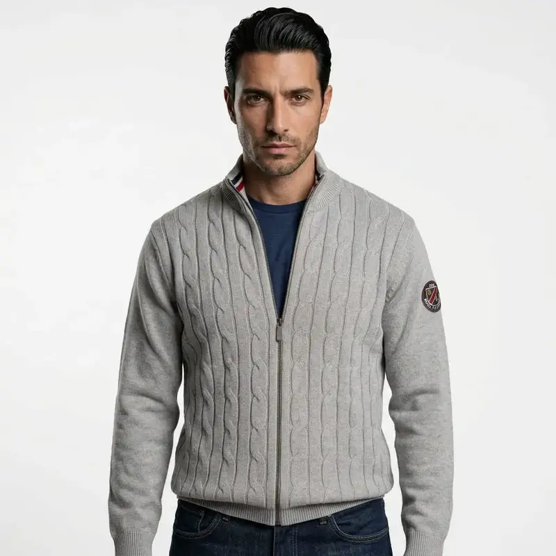 Gilet zippé gris chiné à maille torsadée