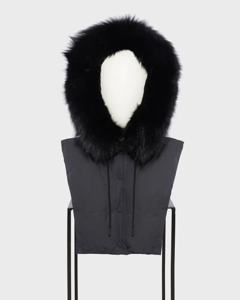 Hooded dickey in quilted technical fabric and fox fur