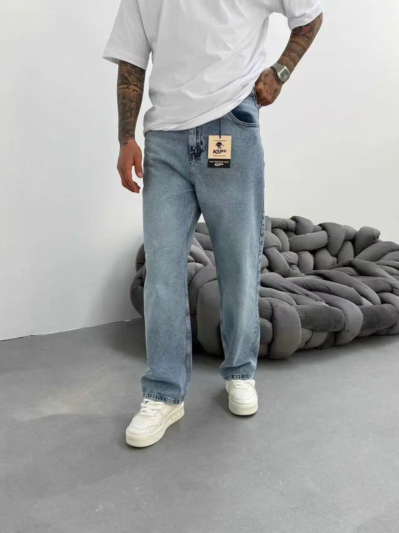Jean Bleu Clair Homme – Coupe Droite Relax