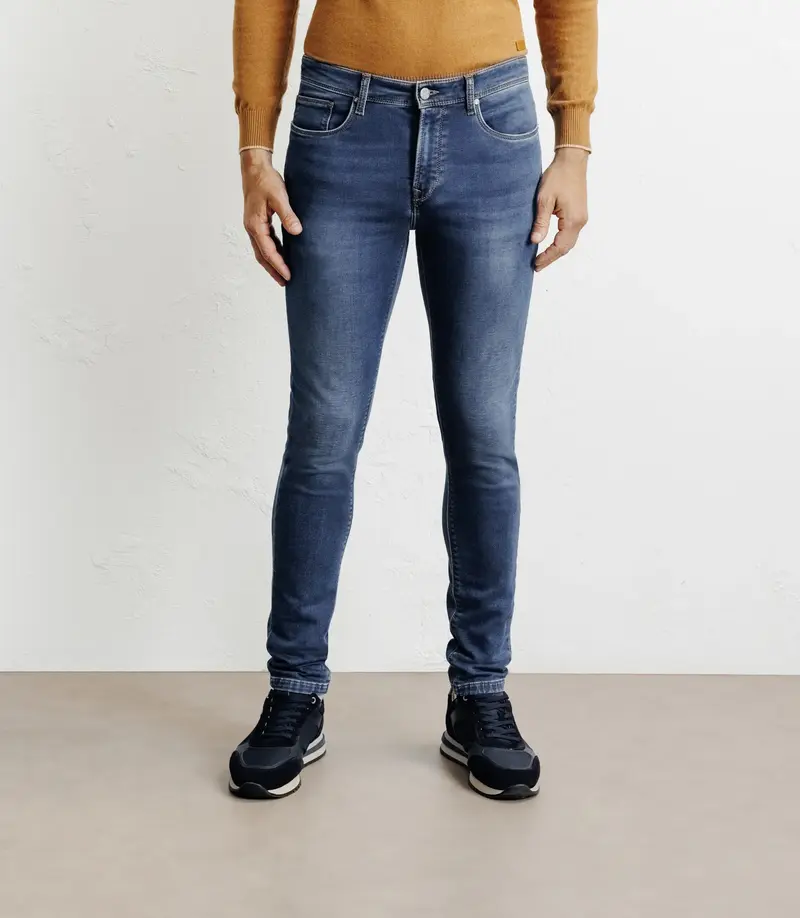 Jean slim bleu moyen