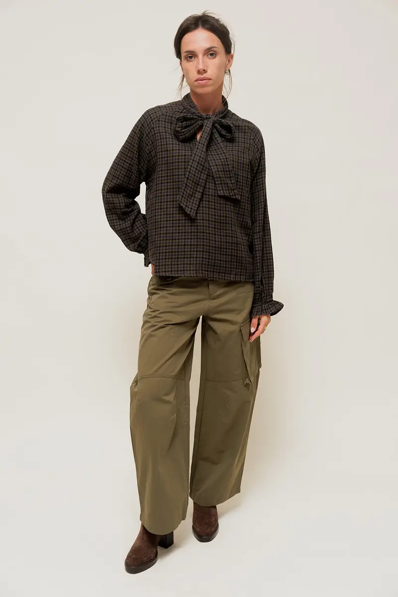 KELYNE - Pantalon Cargo Large en Toile de Coton Kaki