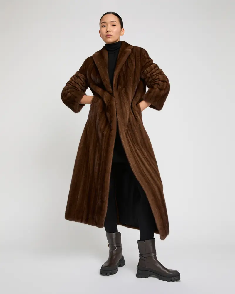 Long coat in long-haired mink fur