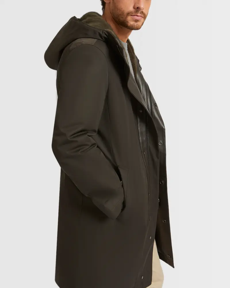 Manteau à capuche en gabardine imperméable et fourrure de vison