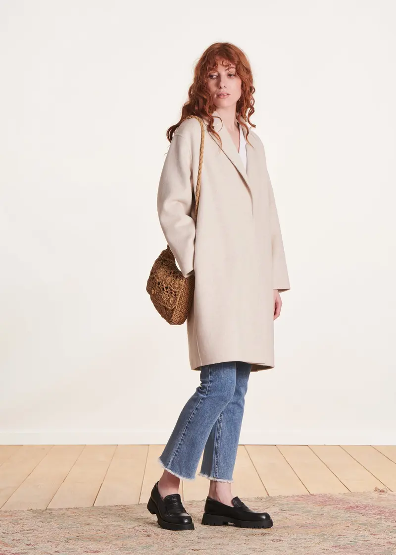 Manteau mi-long écru en lainage