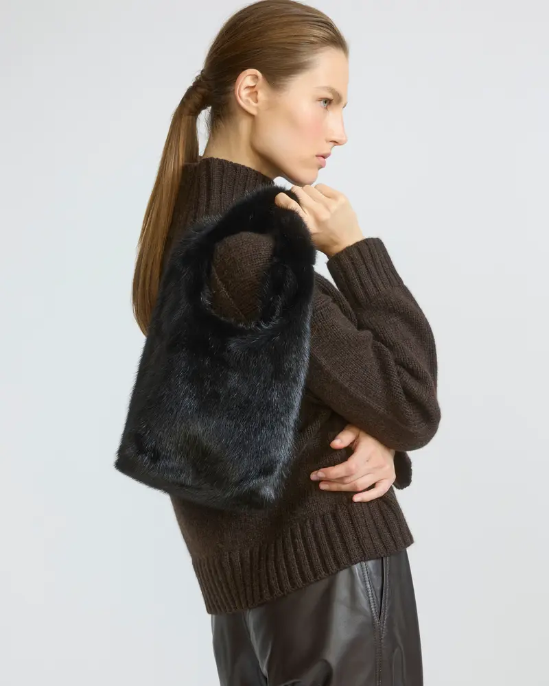 Mink fur bag with lamnskin details