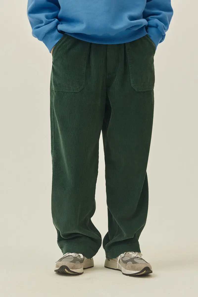 One Tuck Fatigue Corduroy Pants - Forest