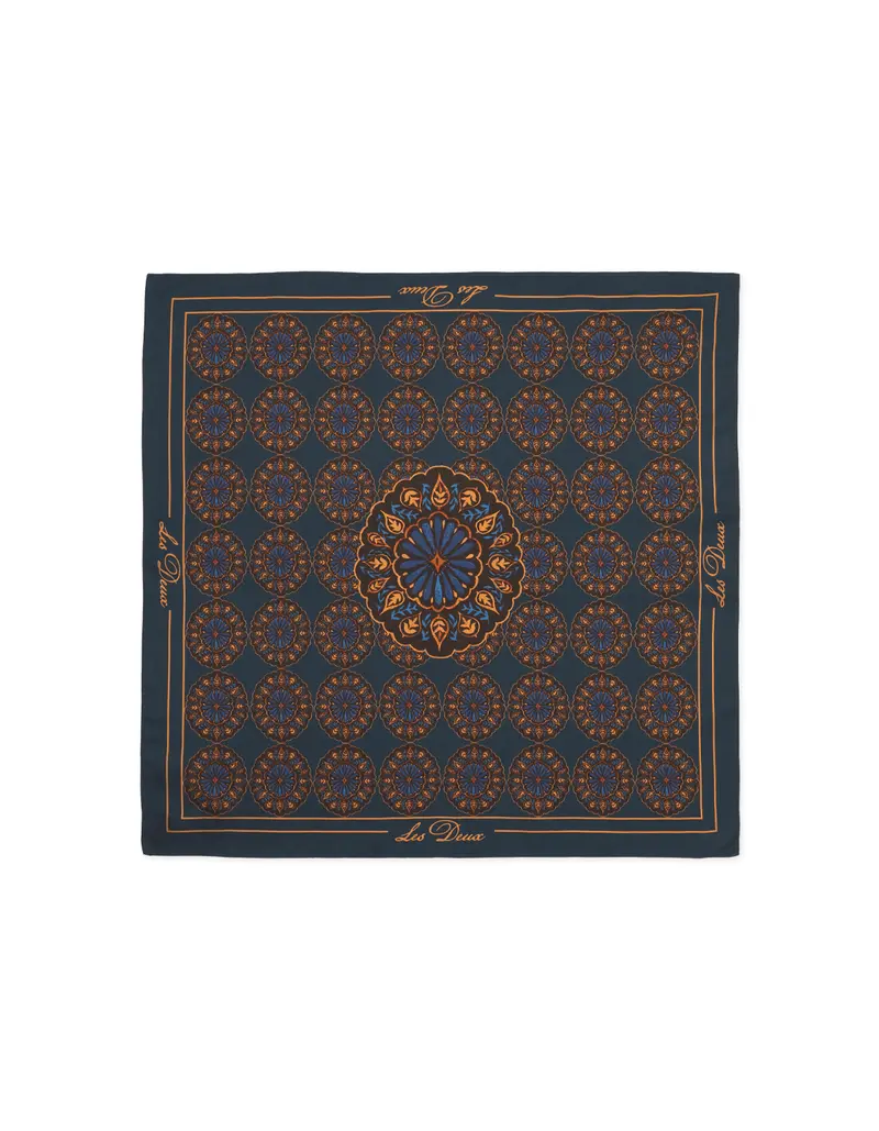 ORNAMENT NECKERCHIEF