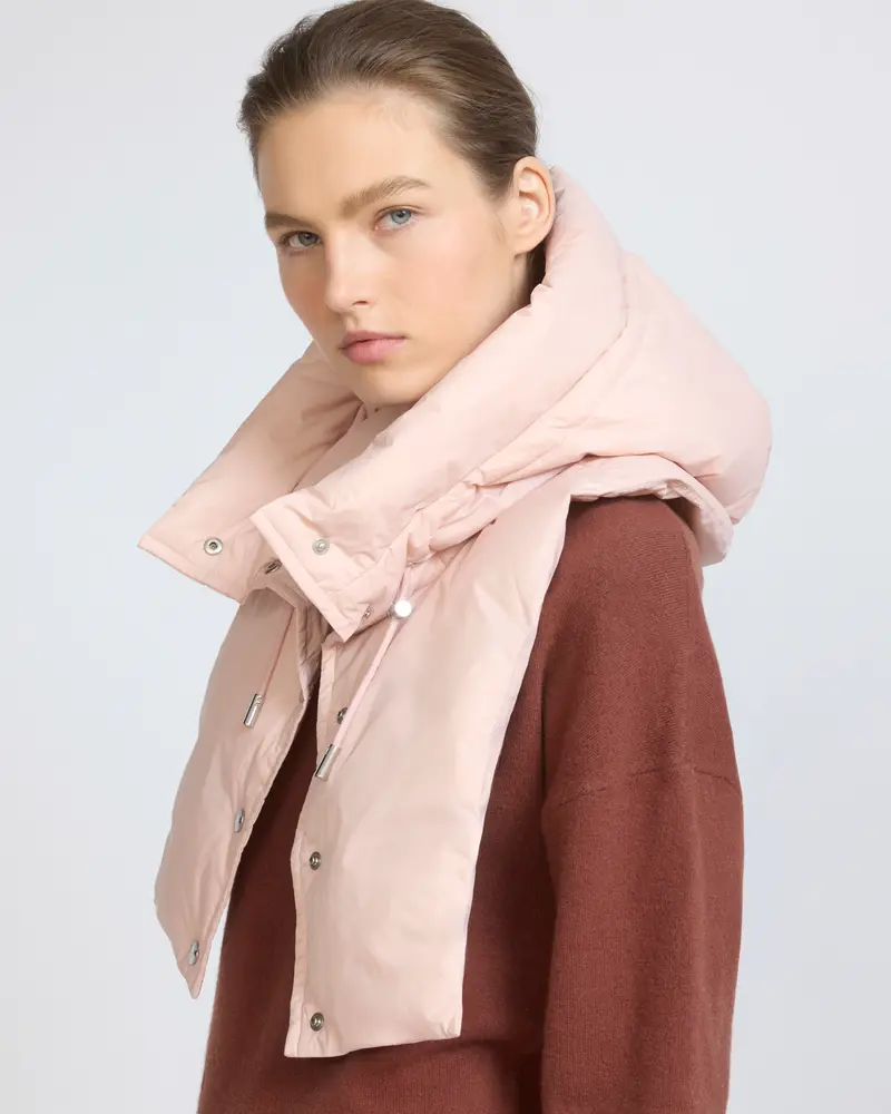 Padded hood bib in water-repellent technical fabric